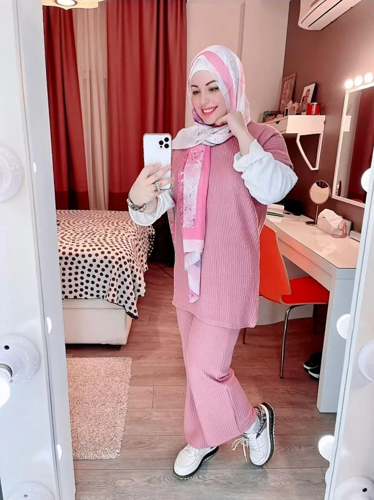 سوت شتوى صوف مستورد كشميرأكمام أبيض