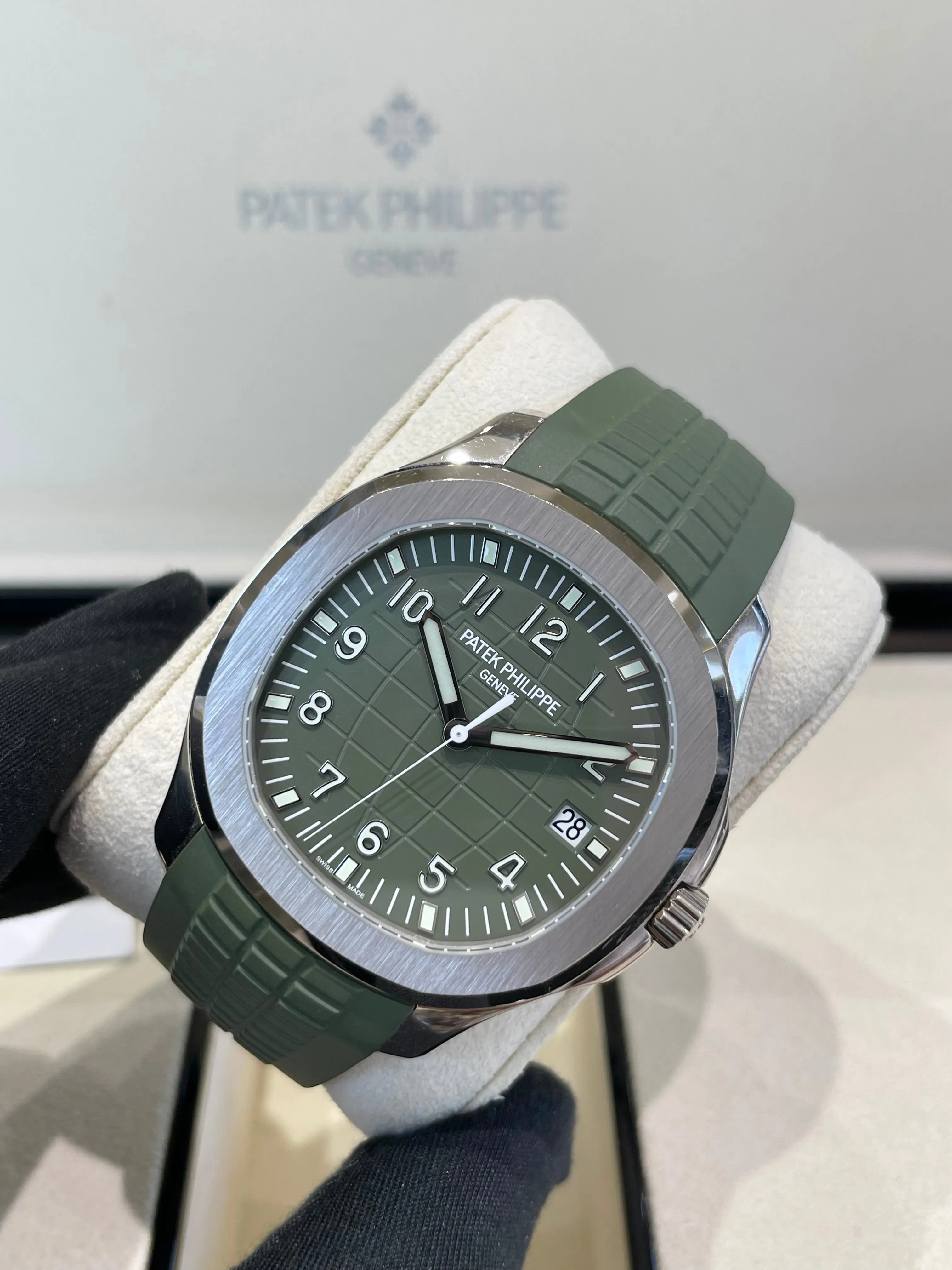 2020 Patek Philippe Aquanaut Self-Winding
