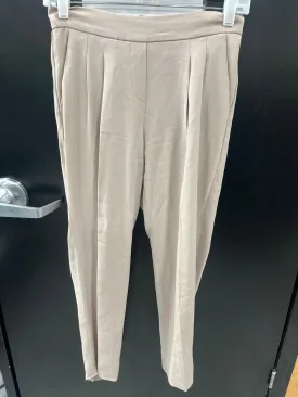 Babaton Khakis Size 2 (26)