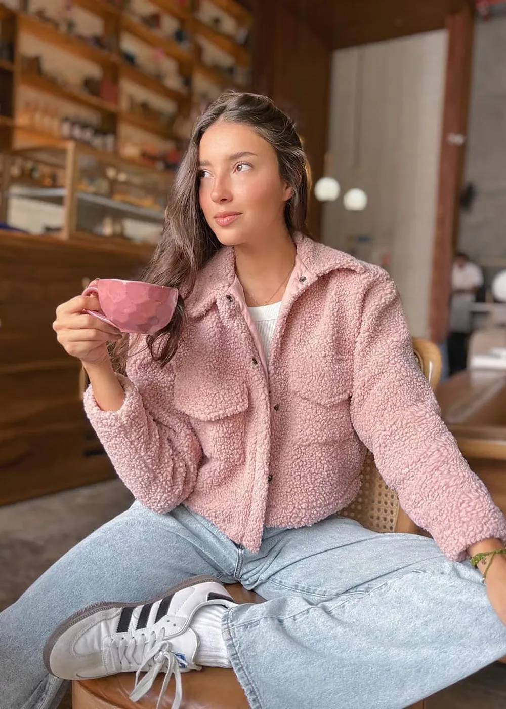 Chaqueta con cuello, bolsillos y pelo sintético - ANTONIETA