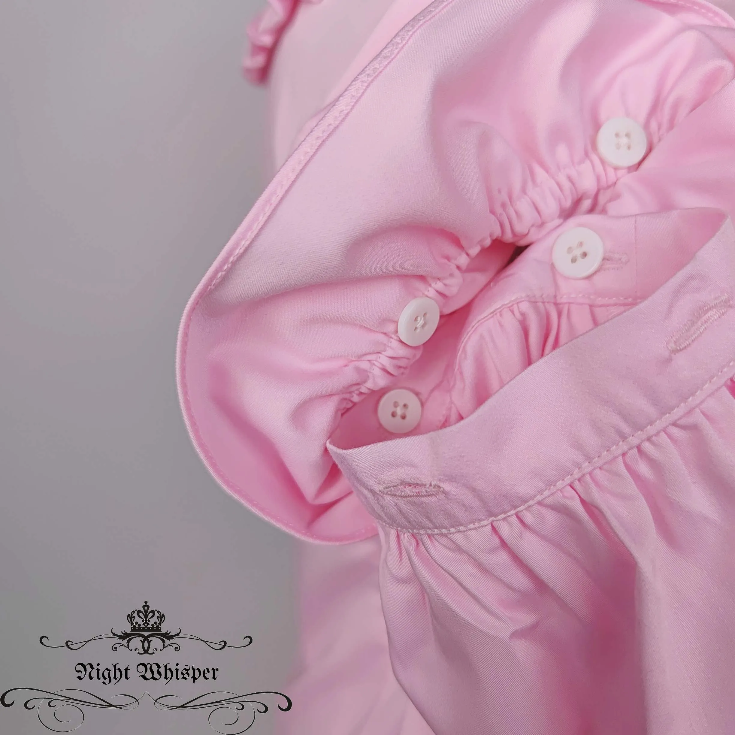 Chic Elegant Blouse with Detachable Sleeves