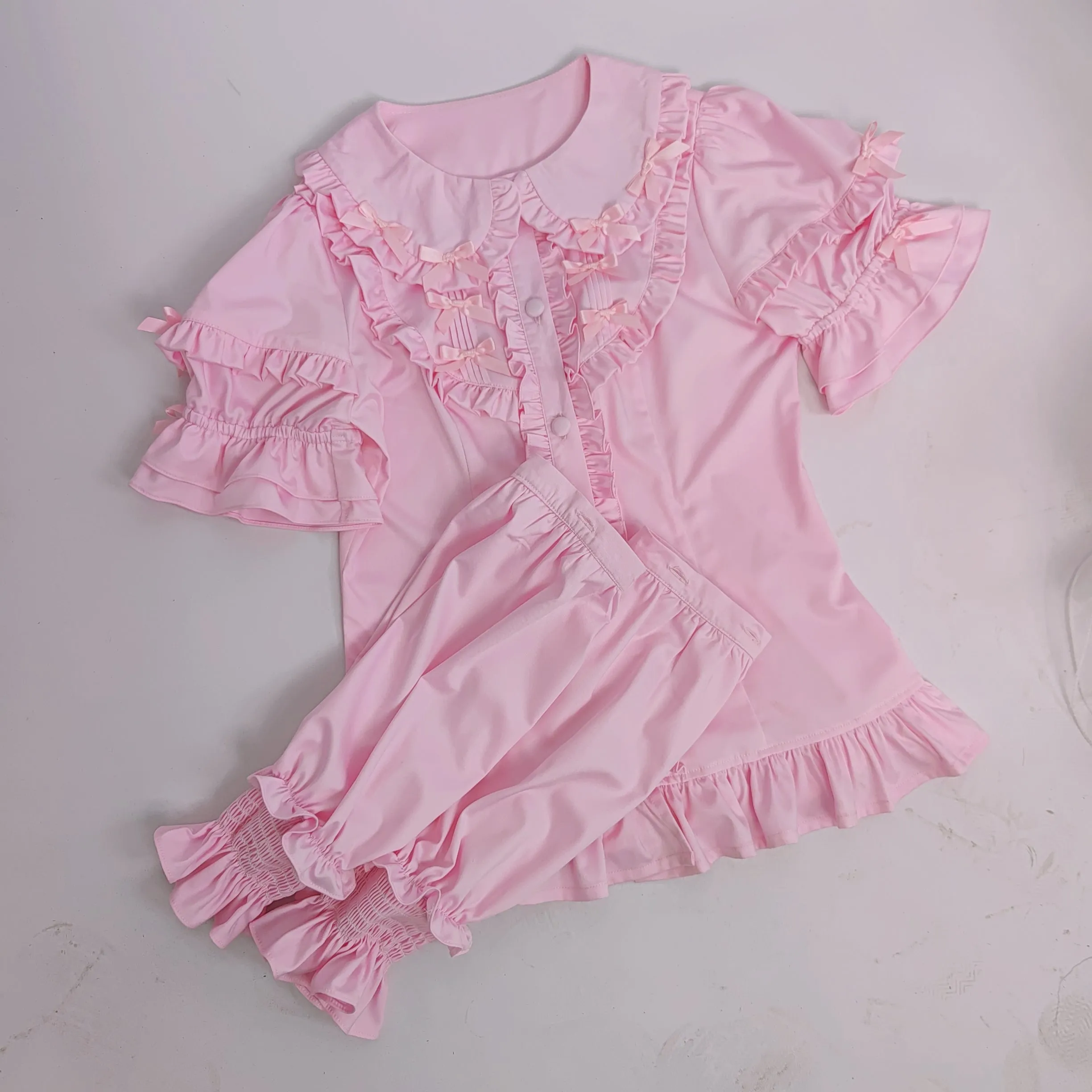 Chic Elegant Blouse with Detachable Sleeves