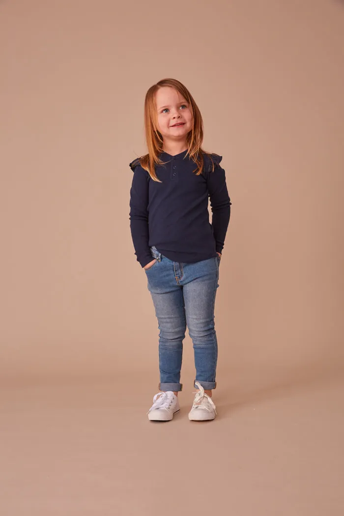 ESSENTIAL HENLEY