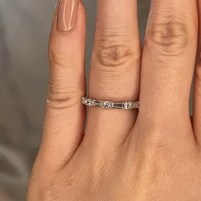 "Lenora" Emerald and Round Brilliant Cut 0.66ct Diamond Eternity Ring ET59